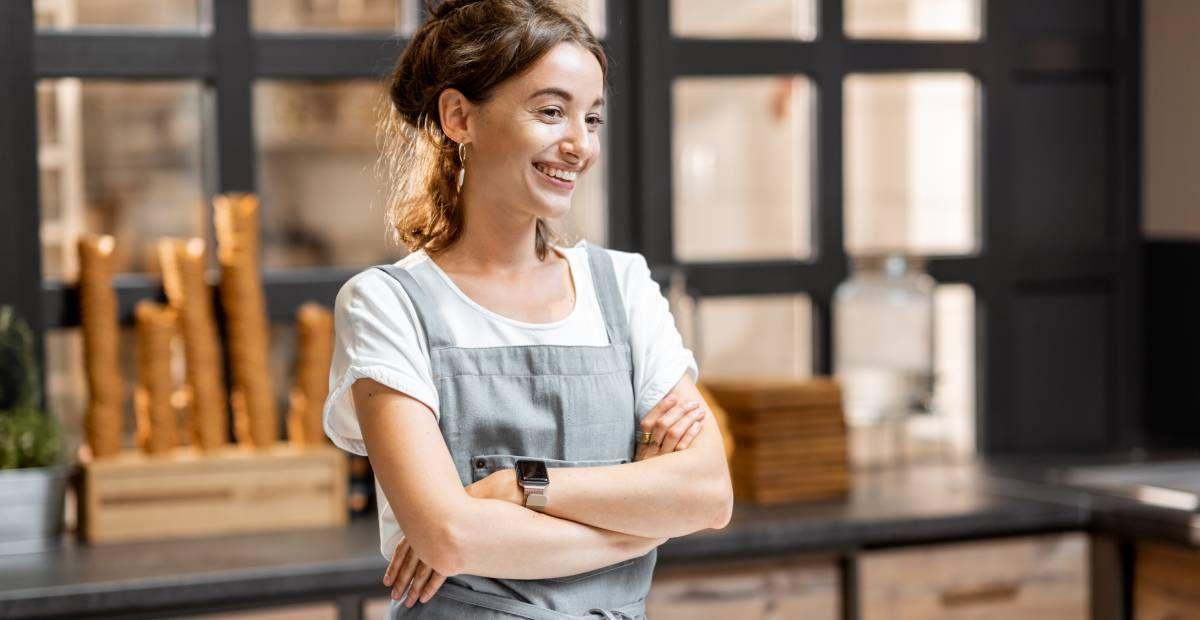 como decorar un negocio pequeno